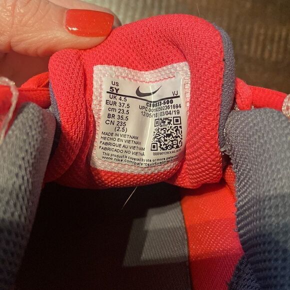 Nike Youth SIZE 5 Air Max 95 GS “Purple Racer Pink” - Picture 11 of 12